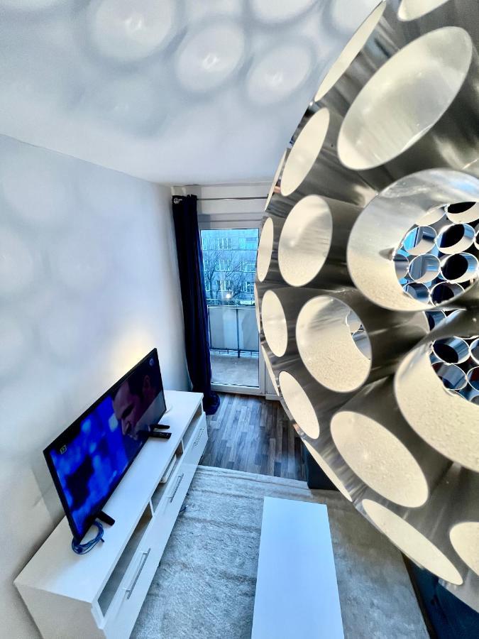 Decor 2 Metro Fast Wifi 55'Tv Netflix Hbo Cozy Lejlighed Warszawa Eksteriør billede